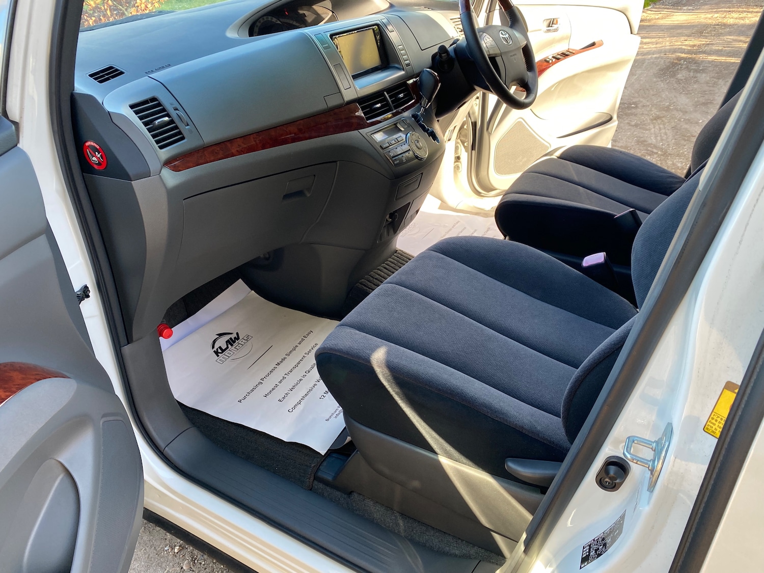 Used Toyota Estima 2010 for sale - 77125237: Photo 21