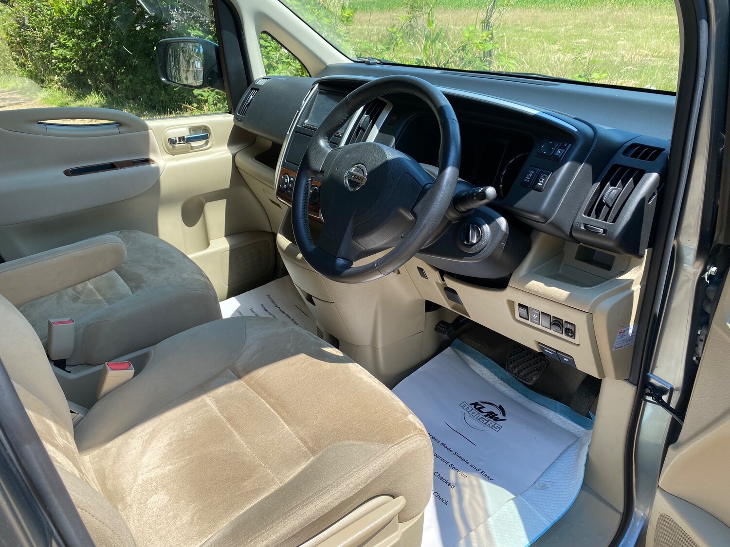 Used Nissan Serena 2008 for sale - 76100256: Photo 13