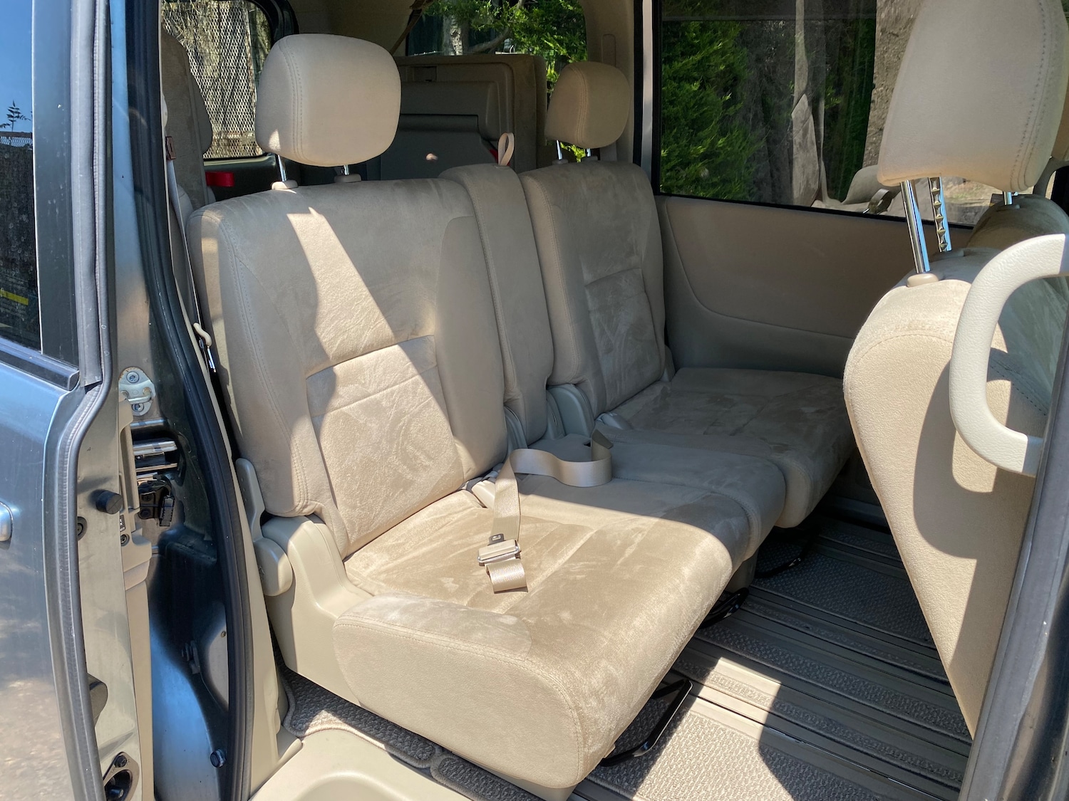 Used Nissan Serena 2008 for sale - 76100256: Photo 19