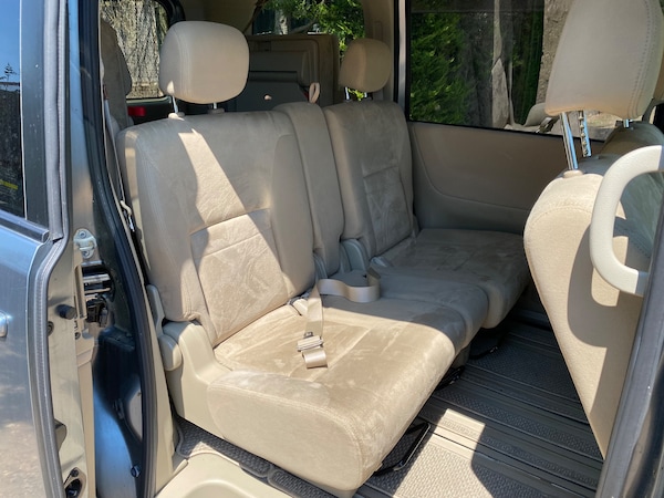 Used Nissan Serena 2008 for sale - 76100256: Photo 19