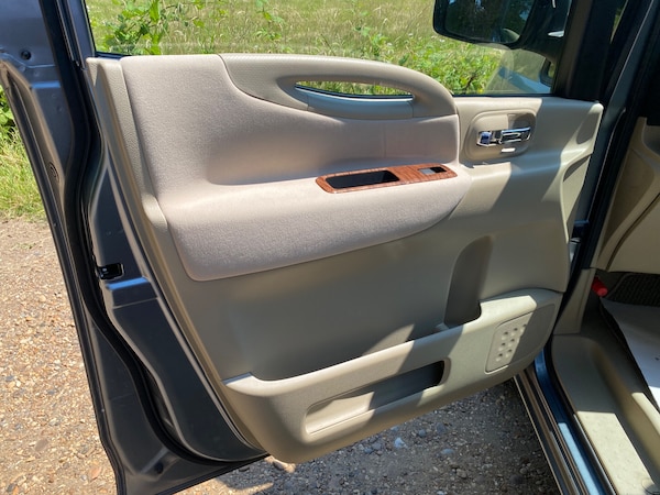 Used Nissan Serena 2008 for sale - 76100256: Photo 23