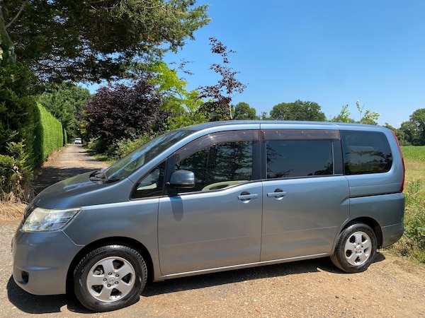 Used Nissan Serena 2008 for sale - 76100256: Photo 31