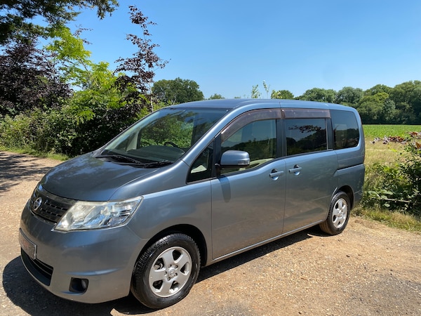 Used Nissan Serena 2008 for sale - 76100256: Photo 6