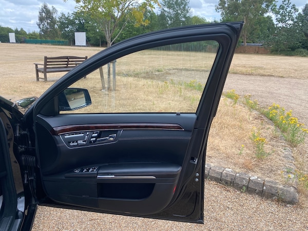 Used Mercedes-Benz S-Class 2011 for sale - 75660760: Photo 4