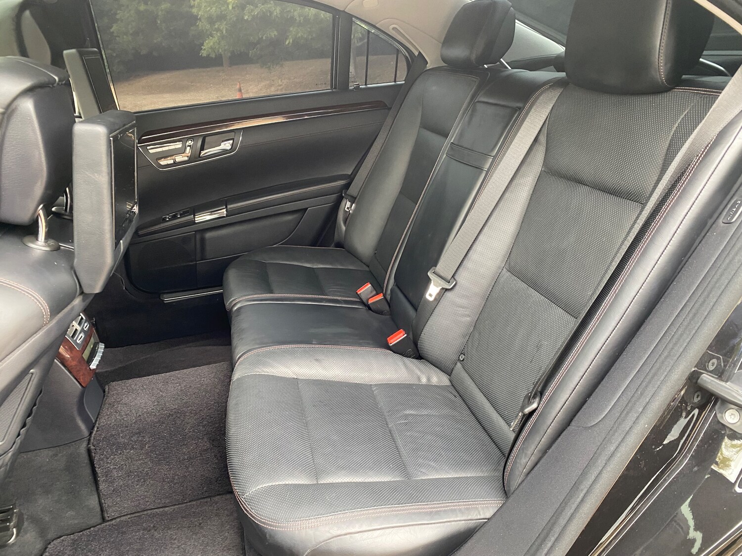 Used Mercedes-Benz S Class 2011 for sale - 75660760: Photo 65