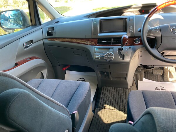 Used Toyota Estima 2010 for sale - 71473210: Photo 25