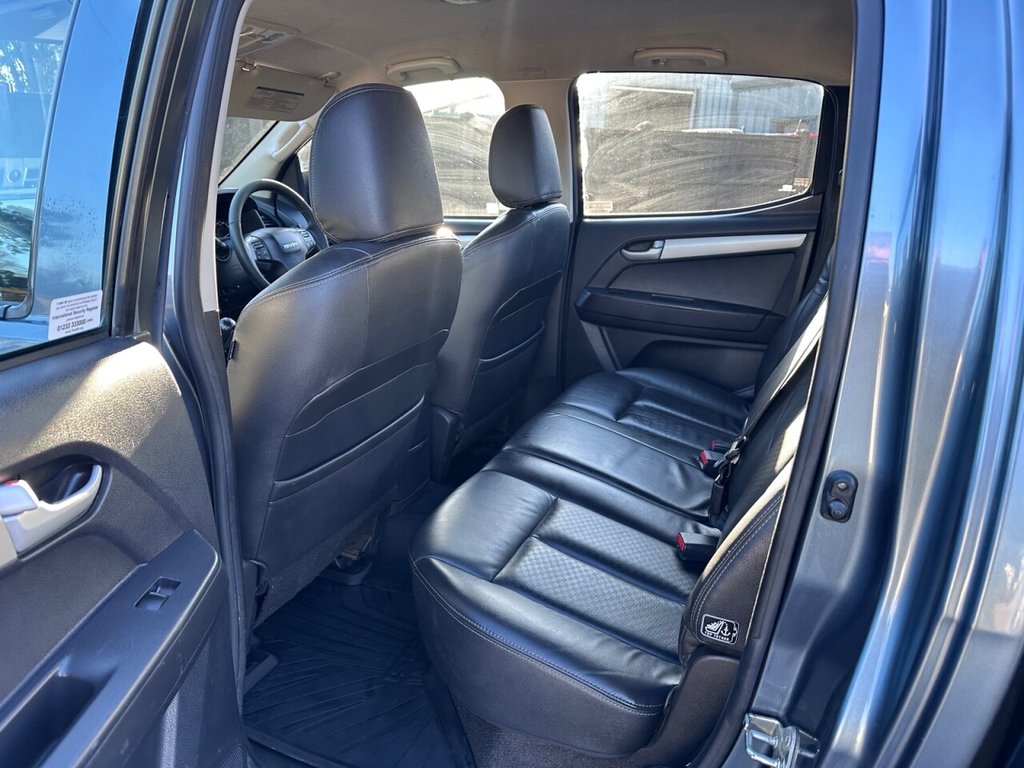 Used Isuzu D-Max 2015 for sale - 76941630: Photo 14