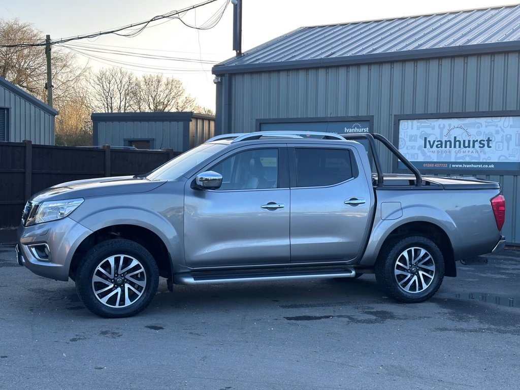Used Nissan Navara 2017 for sale - 77210298: Photo 11