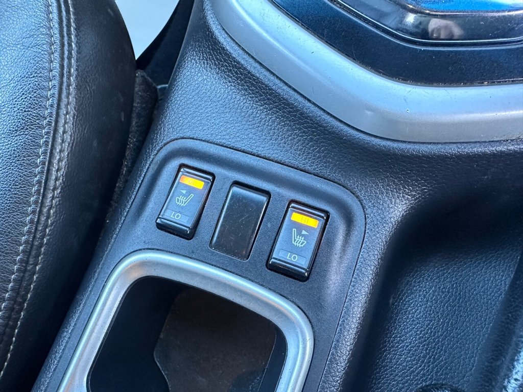 Used Nissan Navara 2017 for sale - 77210298: Photo 28