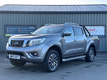 Used Nissan Navara 2017 for sale - 77210298: Photo