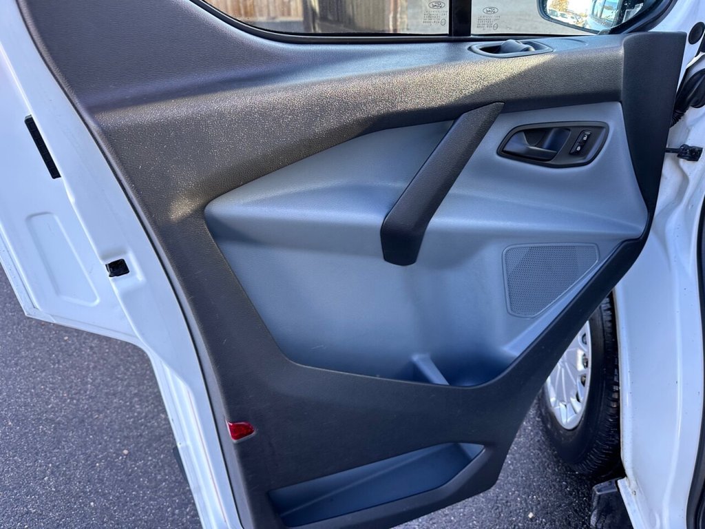 Used Ford Transit Custom 2015 for sale - 77210304: Photo 16