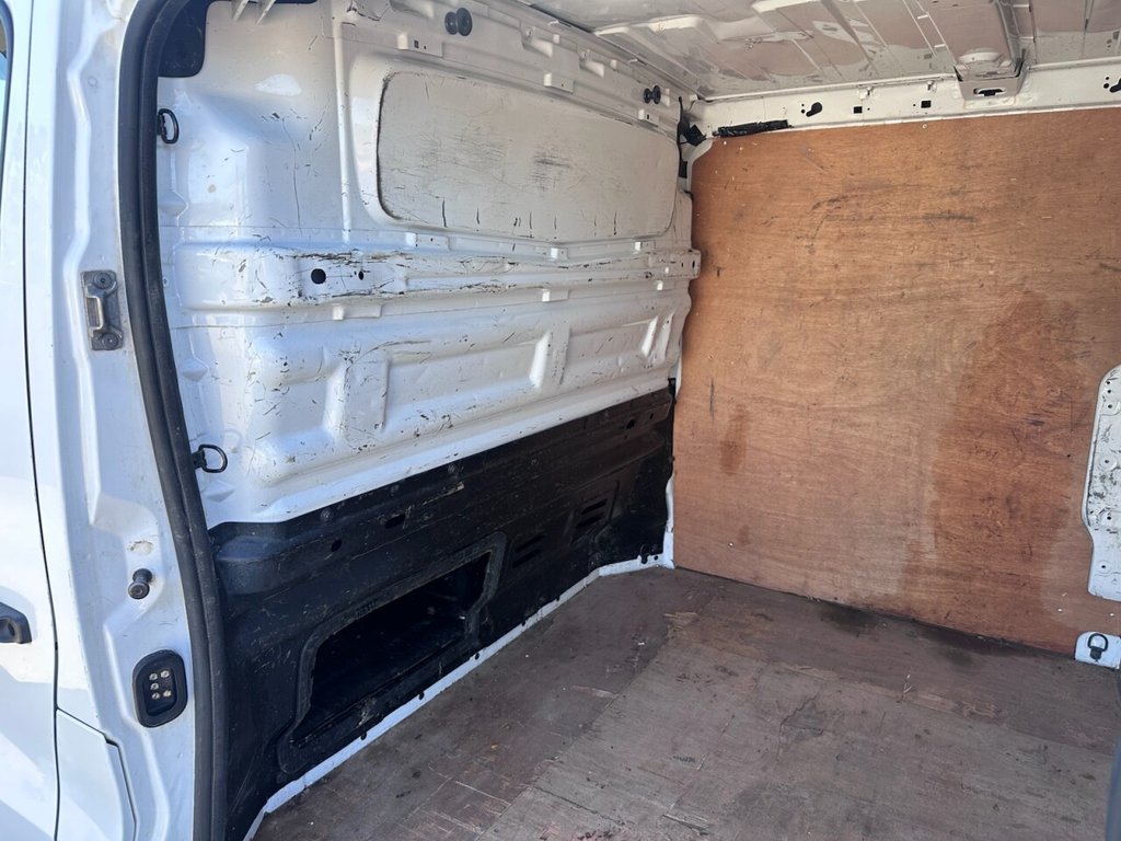 Used Vauxhall Vivaro 2015 for sale - 78153961: Photo 12