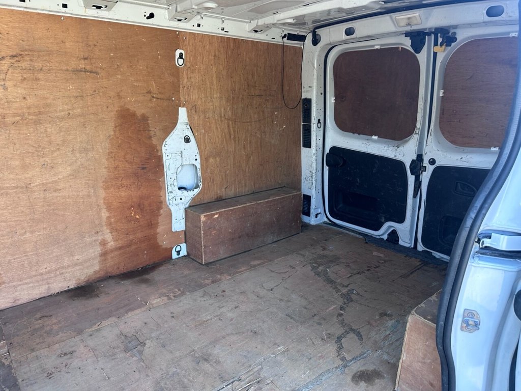 Used Vauxhall Vivaro 2015 for sale - 78153961: Photo 13