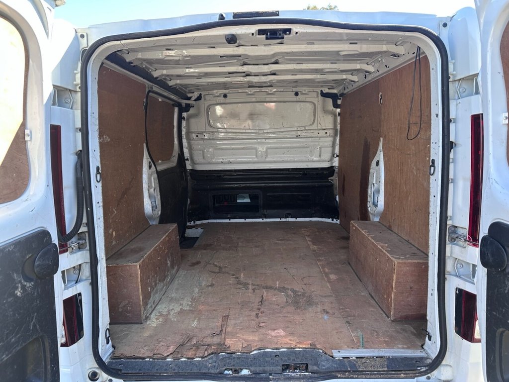 Used Vauxhall Vivaro 2015 for sale - 78153961: Photo 15