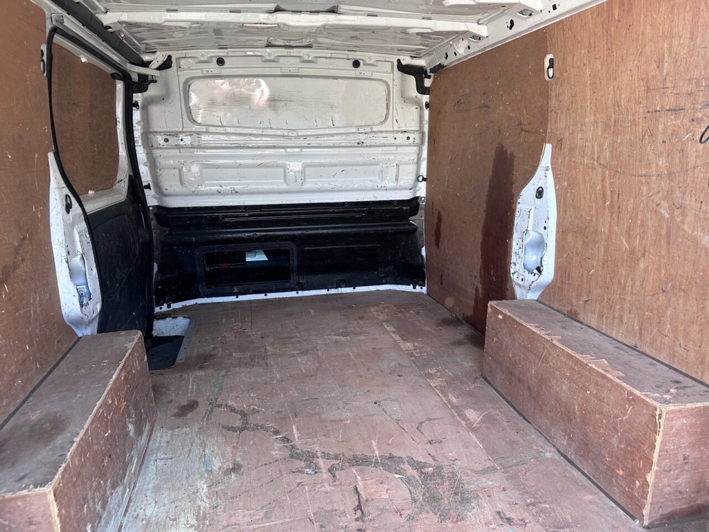 Used Vauxhall Vivaro 2015 for sale - 78153961: Photo 17