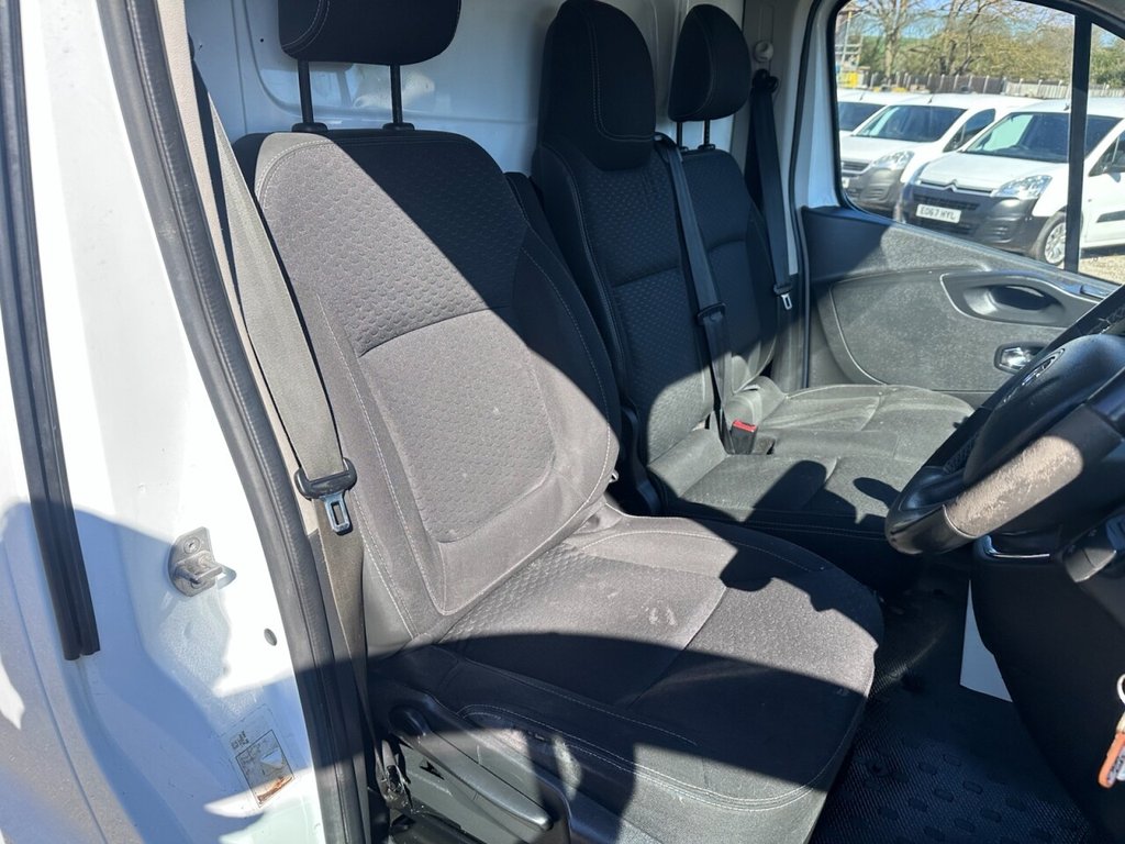 Used Vauxhall Vivaro 2015 for sale - 78153961: Photo 18