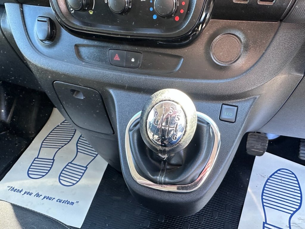 Used Vauxhall Vivaro 2015 for sale - 78153961: Photo 24