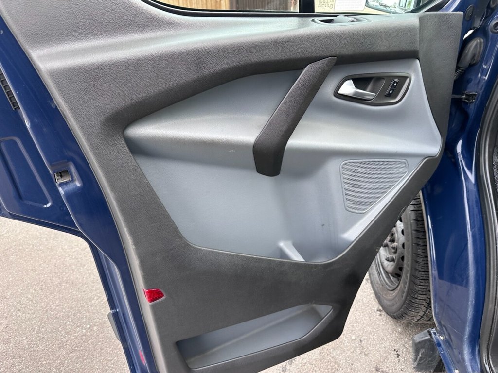 Used Ford Transit Custom 2015 for sale - 77593870: Photo 14