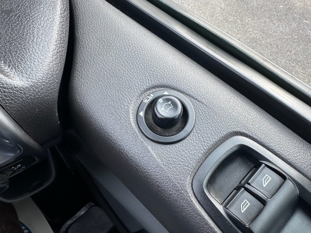 Used Ford Transit Custom 2015 for sale - 77593870: Photo 31