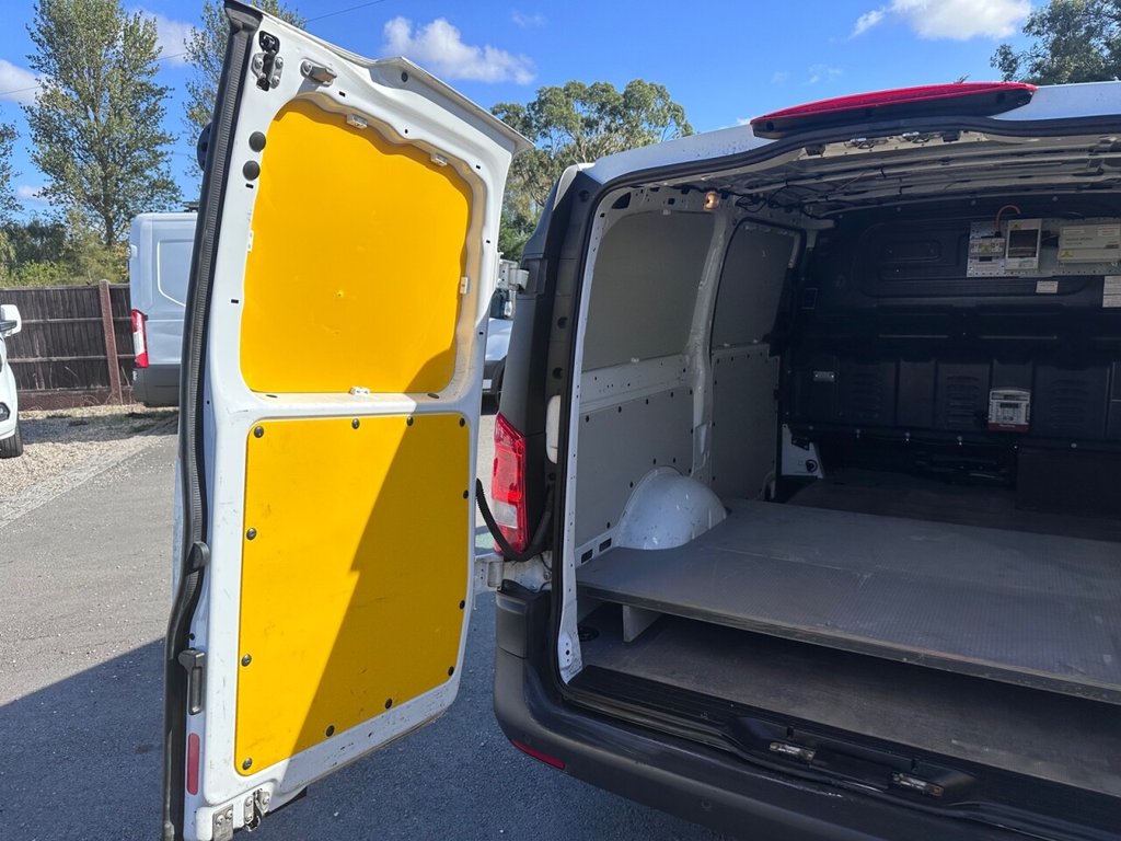Used Mercedes-Benz Vito 2020 for sale - 76028894: Photo 25