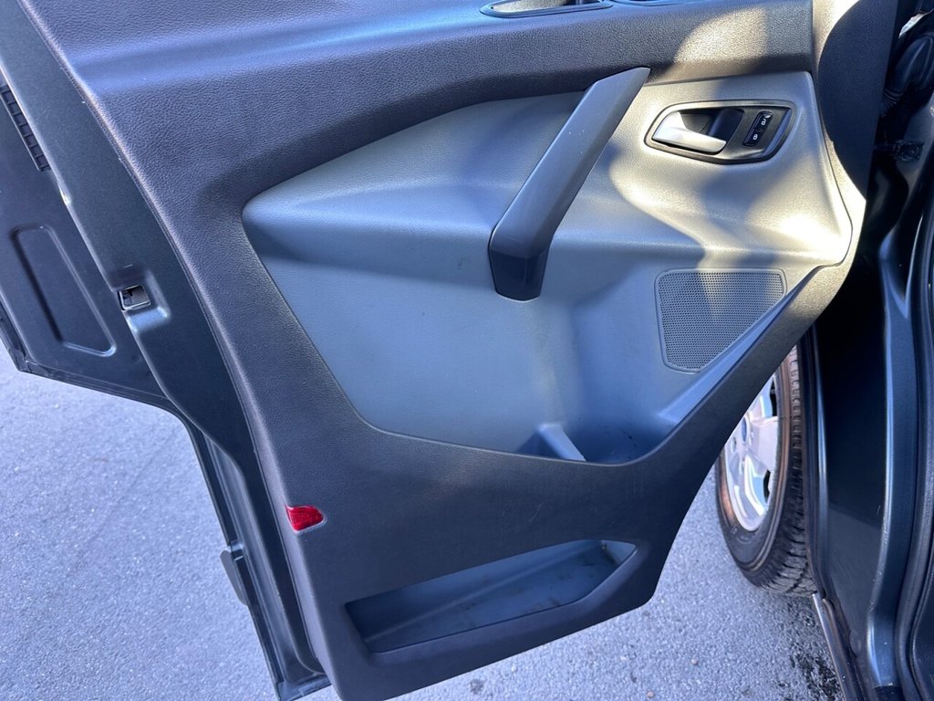 Used Ford Transit Custom 2017 for sale - 76660615: Photo 17