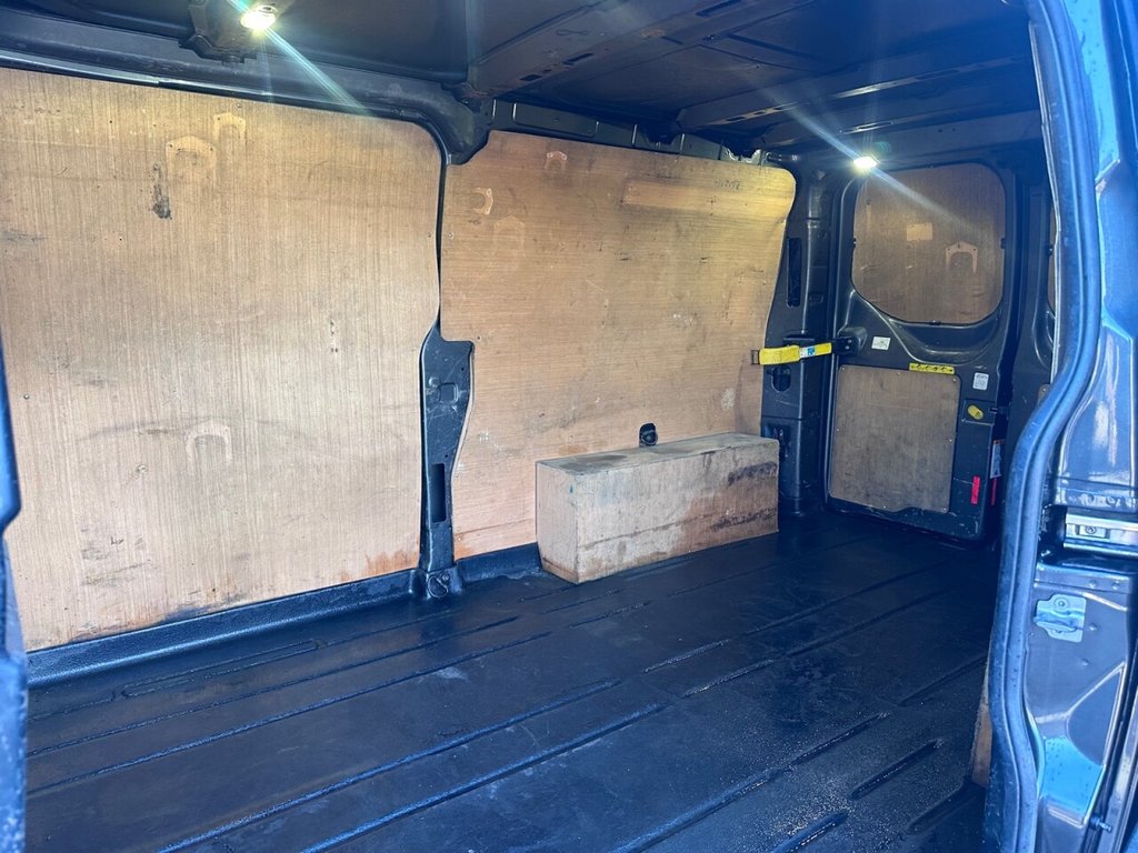Used Ford Transit Custom 2017 for sale - 76660615: Photo 19