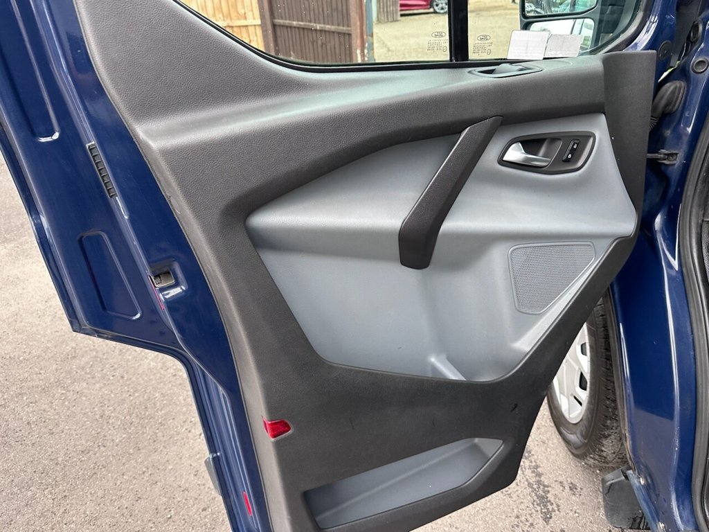 Used Ford Transit Custom 2015 for sale - 78123959: Photo 18