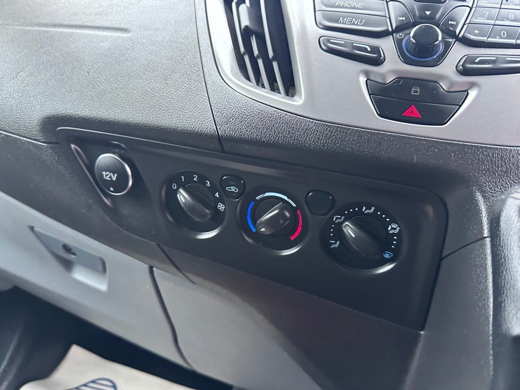 Used Ford Transit Custom 2015 for sale - 78124066: Photo 32