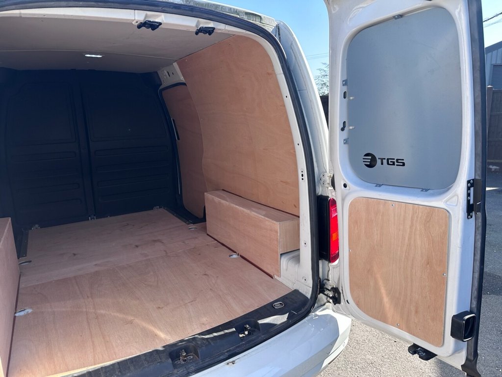 Used Volkswagen Caddy Maxi 2019 for sale - 78110369: Photo 24