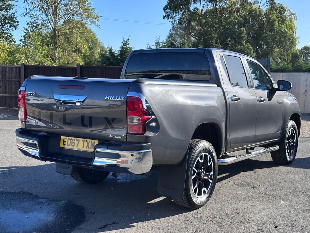 Used Toyota Hilux 2017 for sale - 76223063: Photo 10