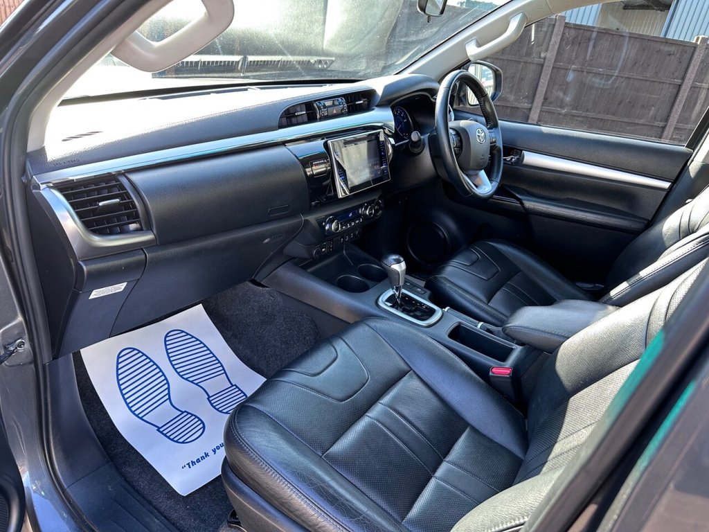 Used Toyota Hilux 2017 for sale - 76223063: Photo 17