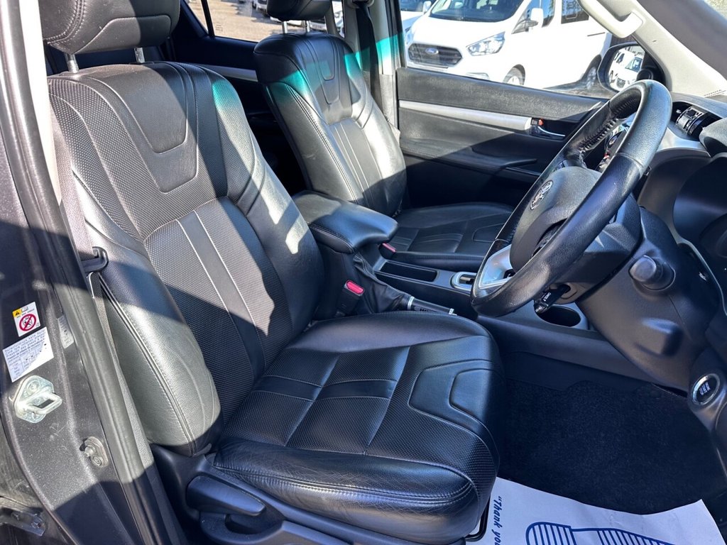 Used Toyota Hilux 2017 for sale - 76223063: Photo 29