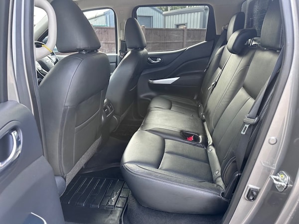 Used Nissan Navara 2020 for sale - 76304253: Photo 20