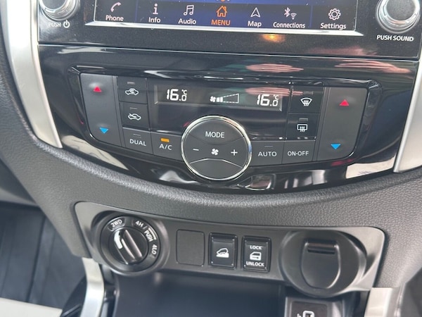 Used Nissan Navara 2020 for sale - 76304253: Photo 32