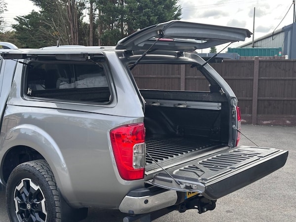 Used Nissan Navara 2020 for sale - 76304253: Photo 35