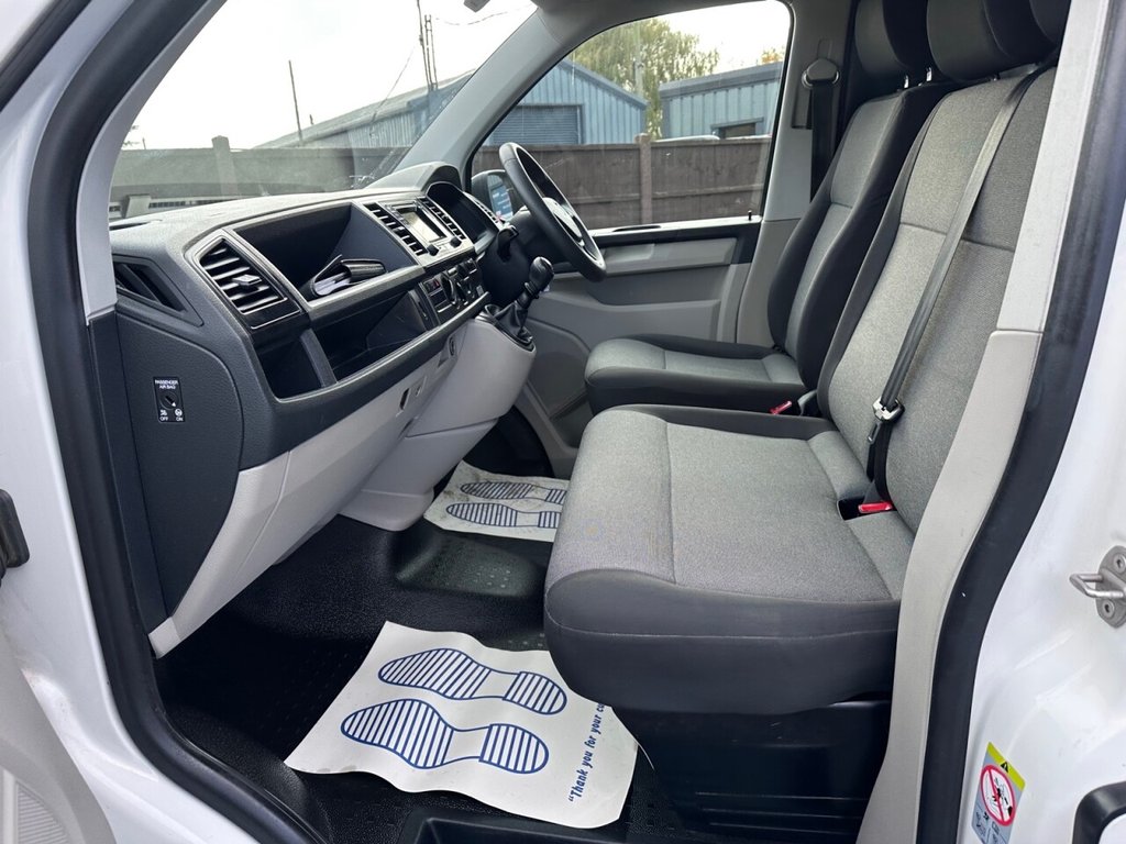 Used Volkswagen Transporter 2018 for sale - 76739971: Photo 12