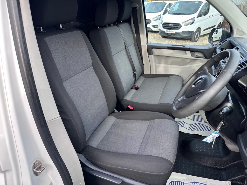 Used Volkswagen Transporter 2018 for sale - 76739971: Photo 23