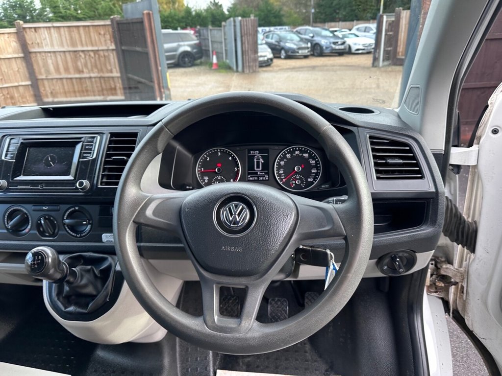 Used Volkswagen Transporter 2018 for sale - 76739971: Photo 25