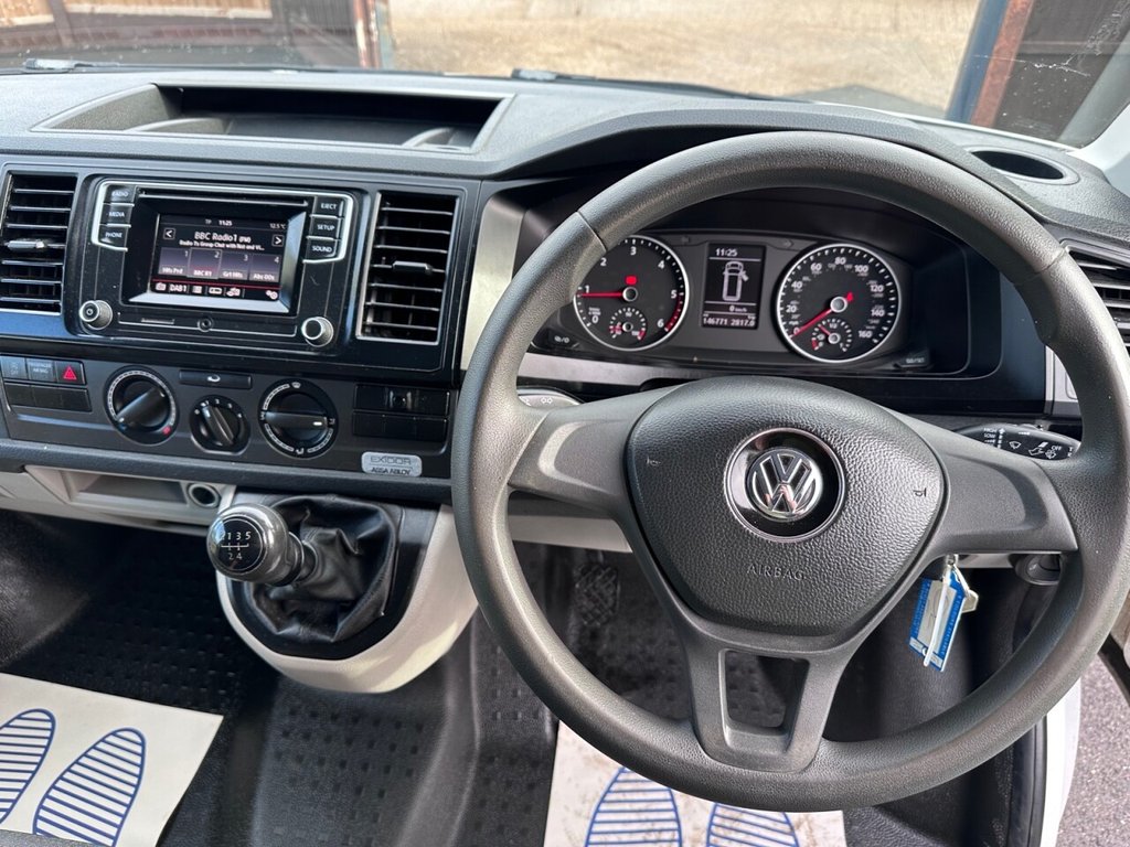 Used Volkswagen Transporter 2018 for sale - 76739971: Photo 28