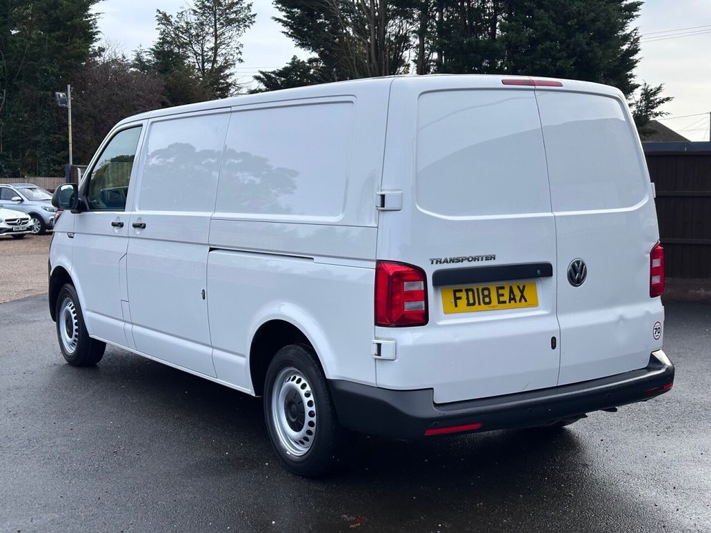 Used Volkswagen Transporter 2018 for sale - 76739971: Photo 6