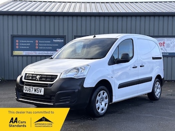 Used Peugeot Partner 2017 for sale - 76910200: Photo