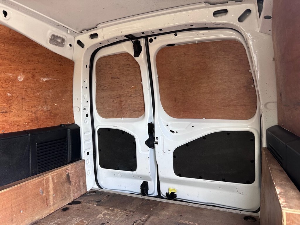 Used Peugeot Partner 2017 for sale - 76910200: Photo 20