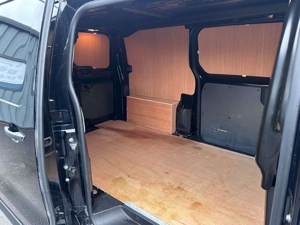 Used Vauxhall Vivaro 2022 for sale - 77302702: Photo 23