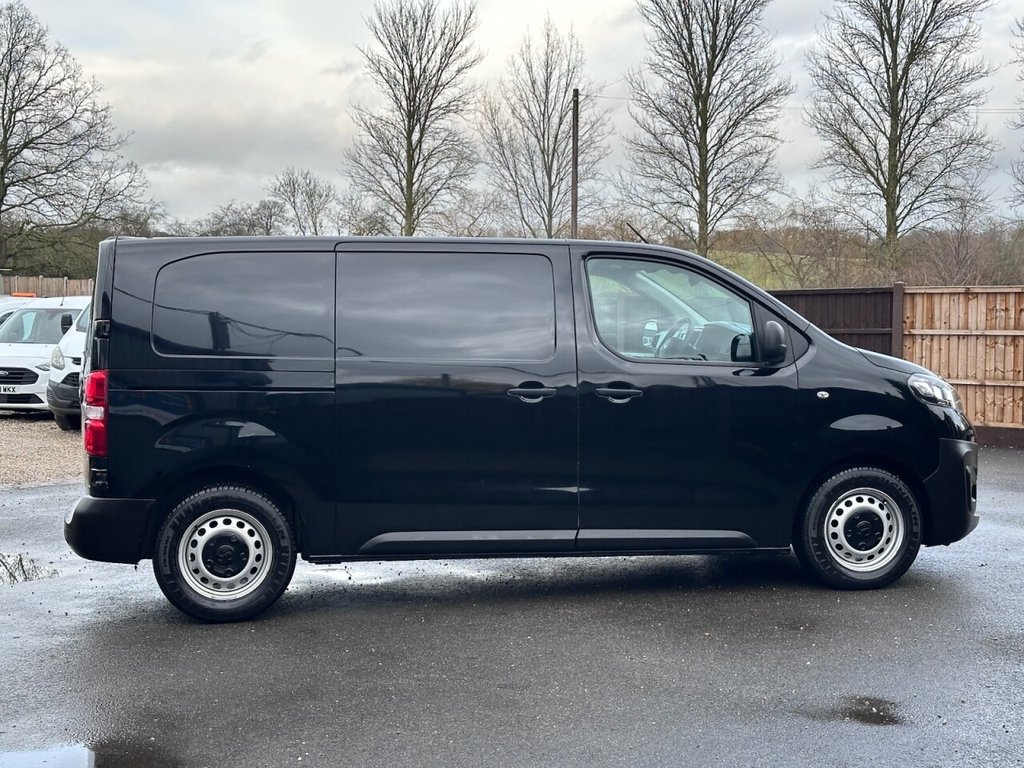 Used Vauxhall Vivaro 2022 for sale - 77302702: Photo 6