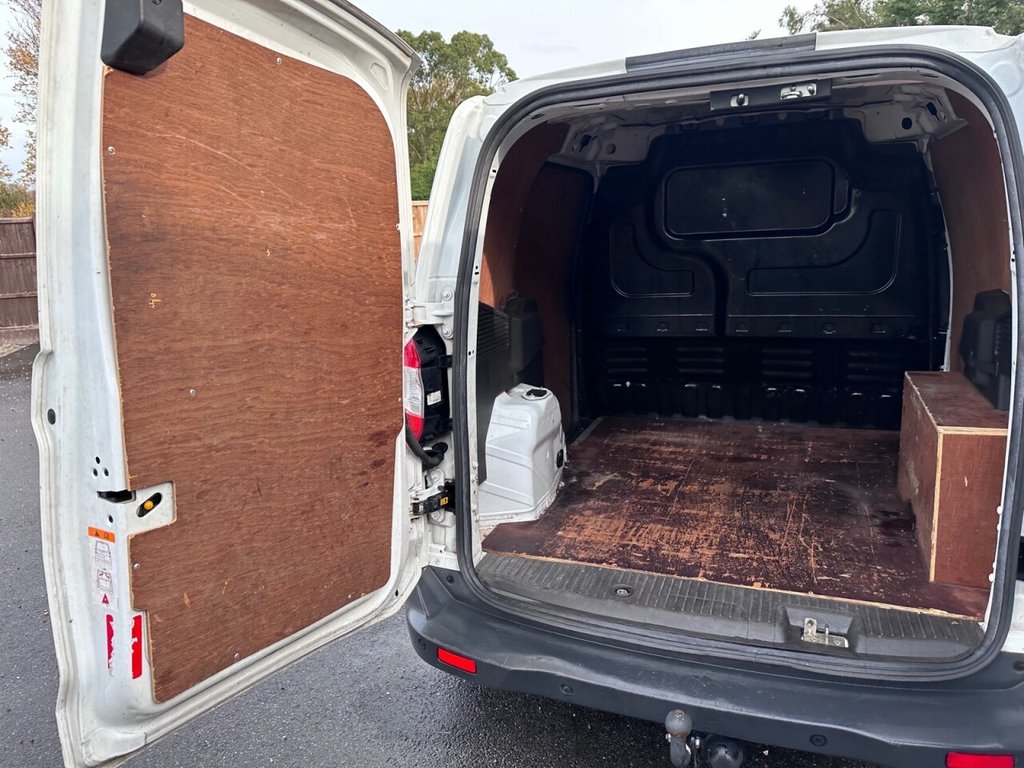 Used Ford Transit Courier 2019 for sale - 77210309: Photo 23