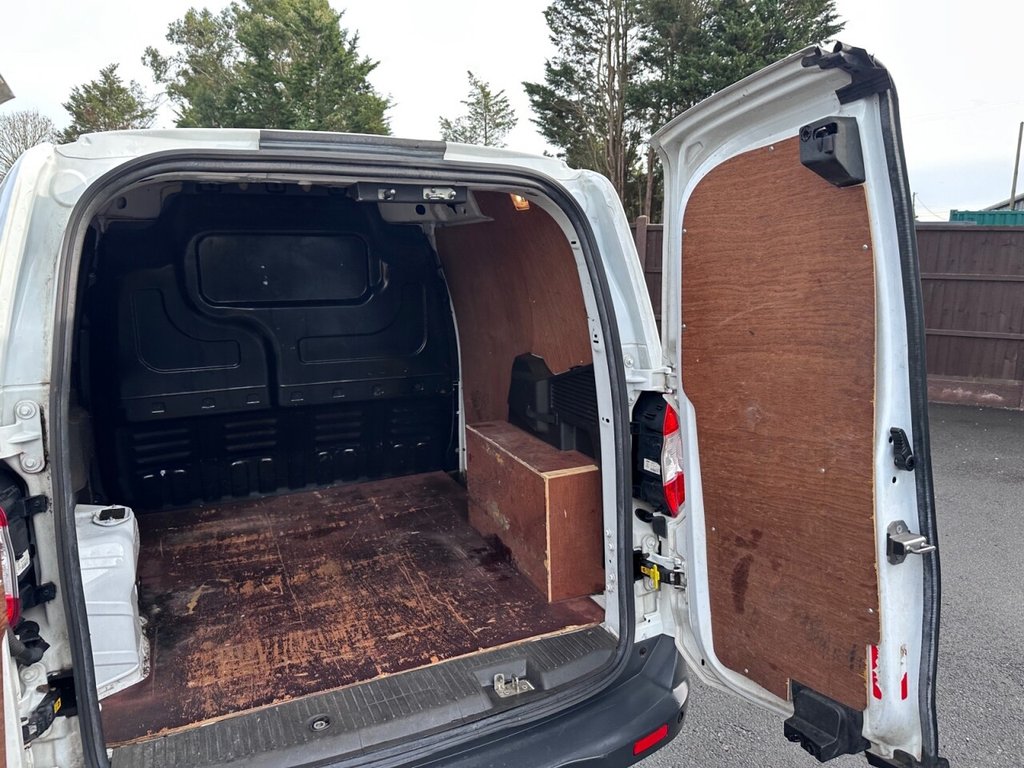 Used Ford Transit Courier 2019 for sale - 77210309: Photo 24