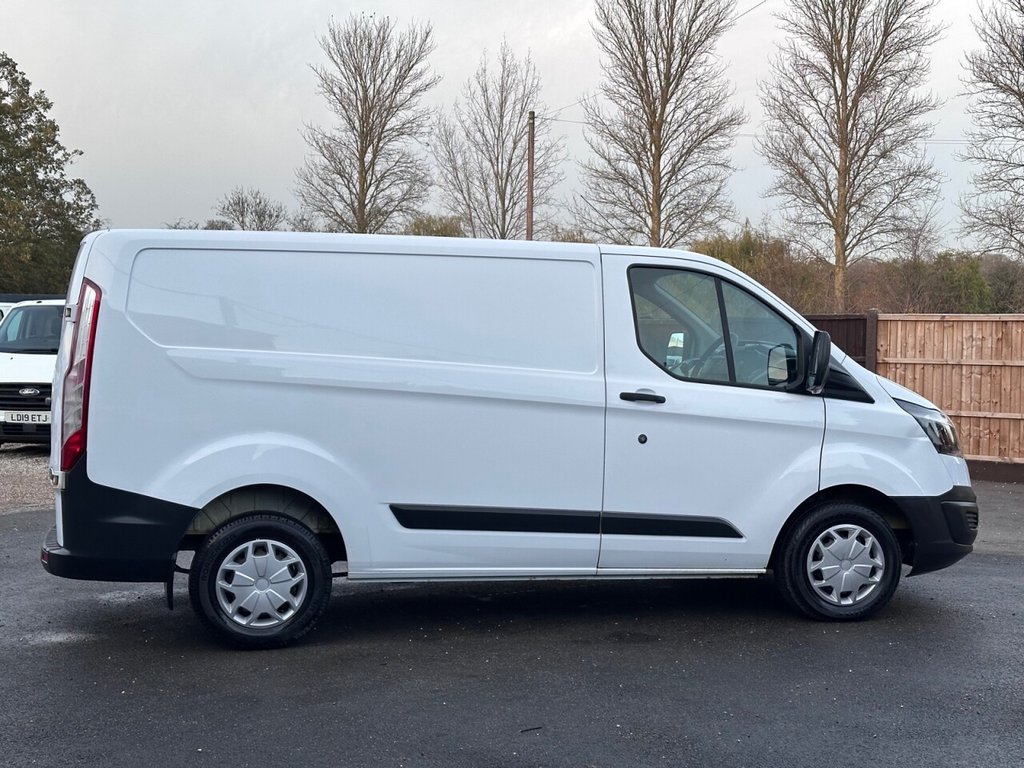 Used Ford Transit Custom 2017 for sale - 76711581: Photo 10