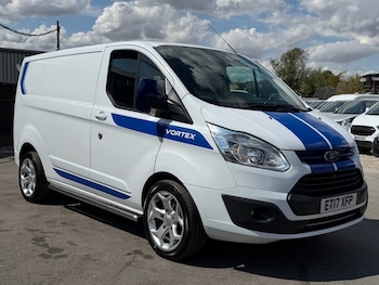 Used Ford Transit Custom 2017 for sale - 79370548: Photo