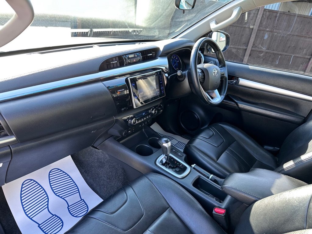 Used Toyota Hilux 2017 for sale - 77210305: Photo 20