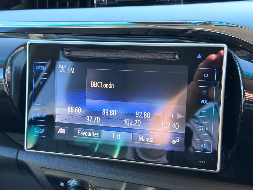 Used Toyota Hilux 2017 for sale - 77210305: Photo 33